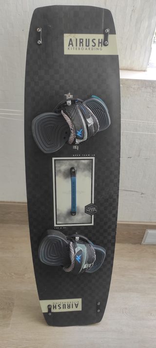 Tabla Airush Apex Team Carbono V8 139x41