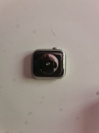 Apple Watch Serie 5 - 40mm - Blanca y Negra