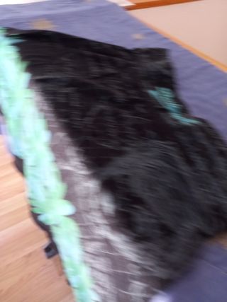 Falda desigual negra y verde