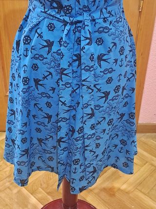 Vestido tattoos Too Fast