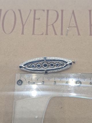 Broche Art-decó dorado