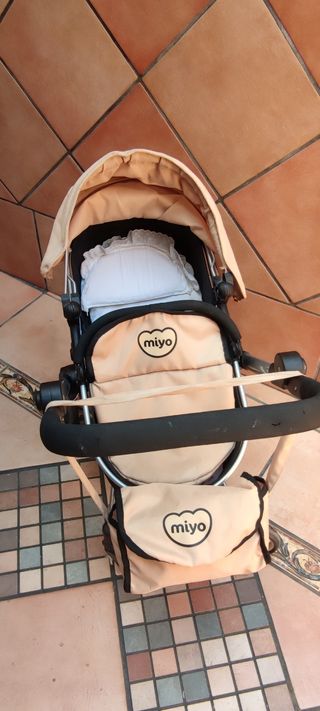 Cochecito Muñecas Miyo Beige