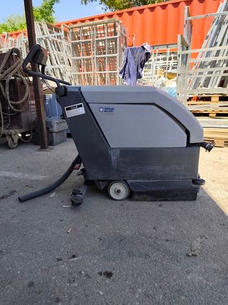 Fregadora Nilfisk BA430