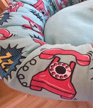 Cama redonda mascotas - roja y verde agua