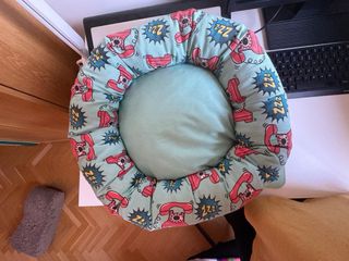 Cama redonda mascotas - roja y verde agua