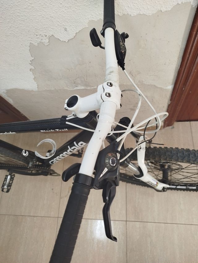 Cannondale Black Trail - Bicicleta montaña