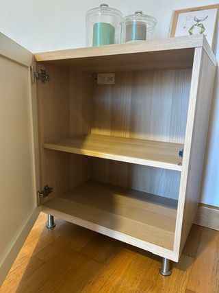 Mueble TV IKEA - Blanco y marrón