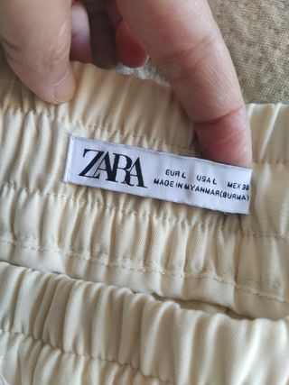 Pantalón Cargo Zara- Talla L