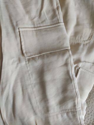 Pantalón Cargo Zara- Talla L