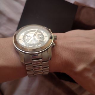 Reloj Michael Kors Runway Silver. Sin pila