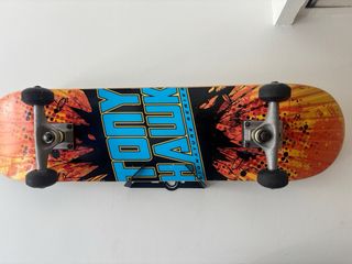 2 Monopatines: Tony Hawk & Oxelo