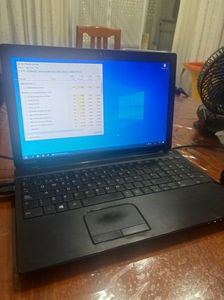 Portátil Toshiba Satellite negro