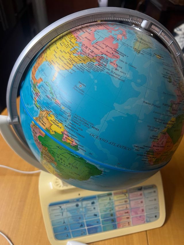 Globo terráqueo Oregon Scientific