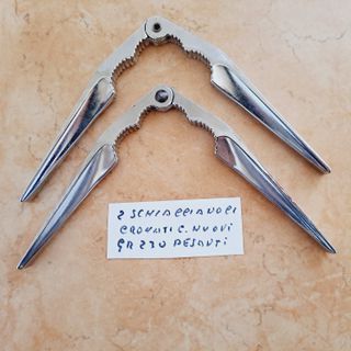 Schiaccianoci metallo 230gr