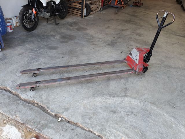 Transpaleta Extra larga 