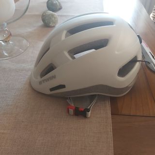 Casco bici Decathlon nuevo