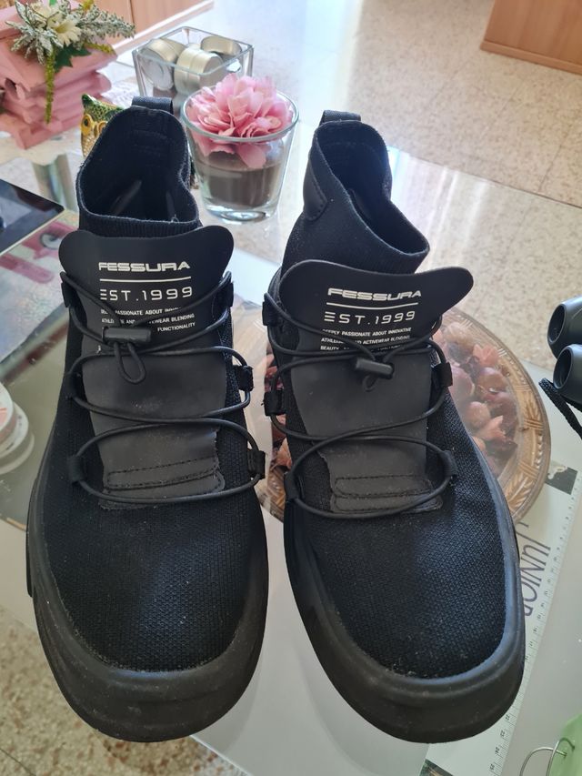 Scarpe Fessura Uomo 4
1- Nere