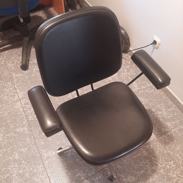 Sillón oficina vintage negro