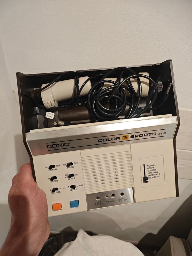 CONIC TVG-406-6: Consola Retro