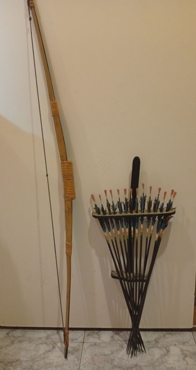 Arco y flechas etnico