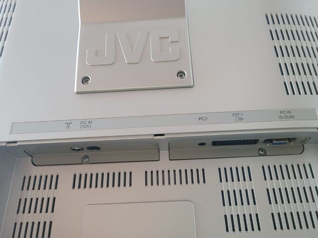 TV JVC 15" - Gris plata