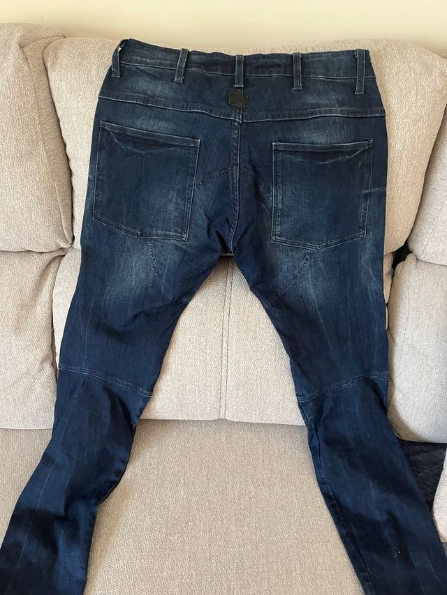 G-Star RAW 5620 3D Super Slim
talla 30-34