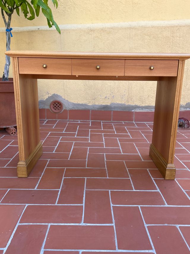 Scrivania da ufficio in legno con 3 cassetti