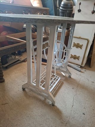 Mesa antigua Alfa con mármol