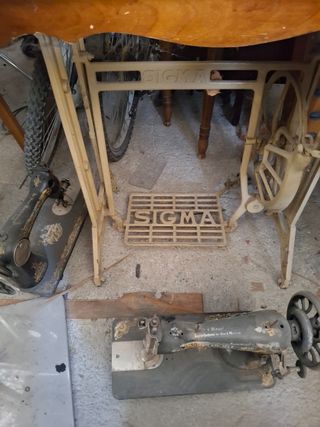 Mesa antigua Alfa con mármol