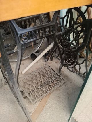 Mesa antigua Alfa con mármol