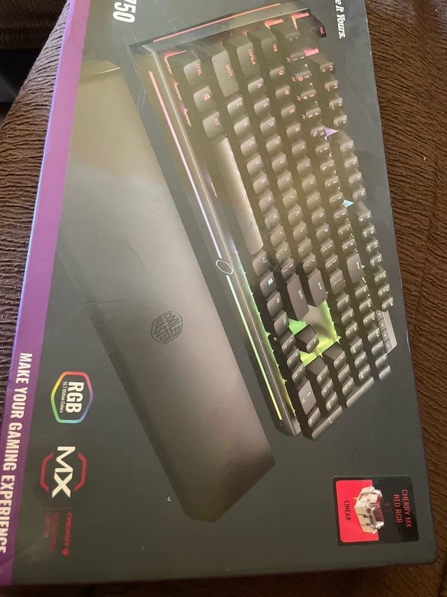 Cooler Master MK750 RGB - Teclado Mecánico