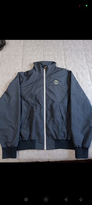 Cazadora Green Coast. Talla 52