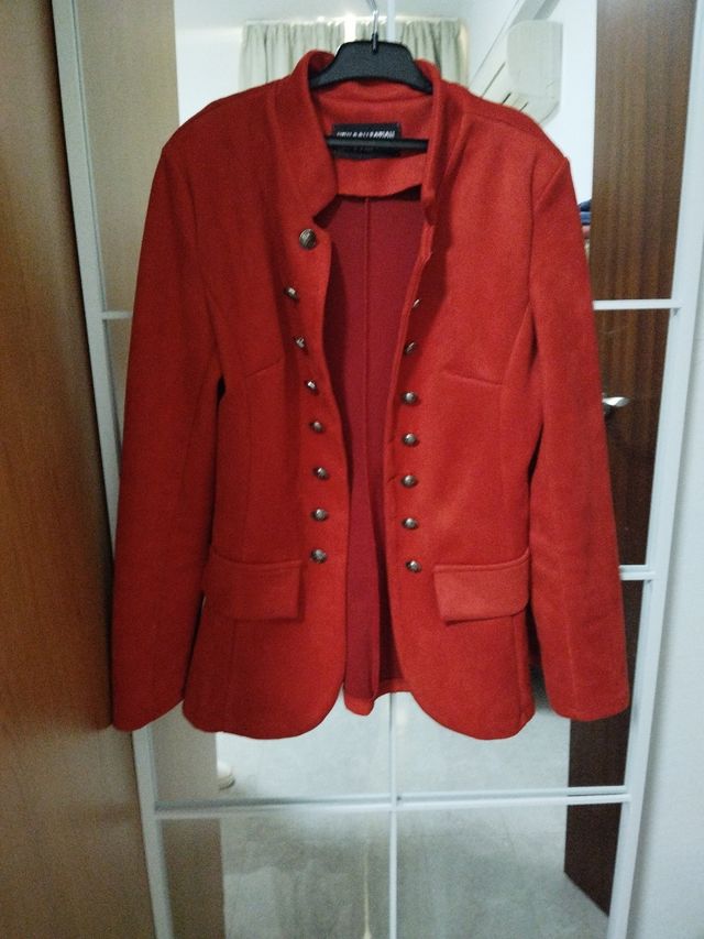 Chaqueta roja