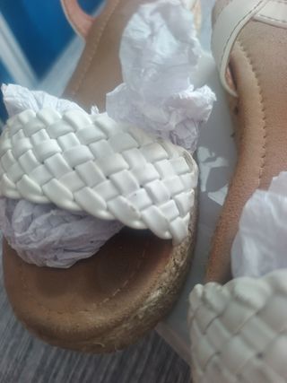 Sandalias niña blancas plataforma