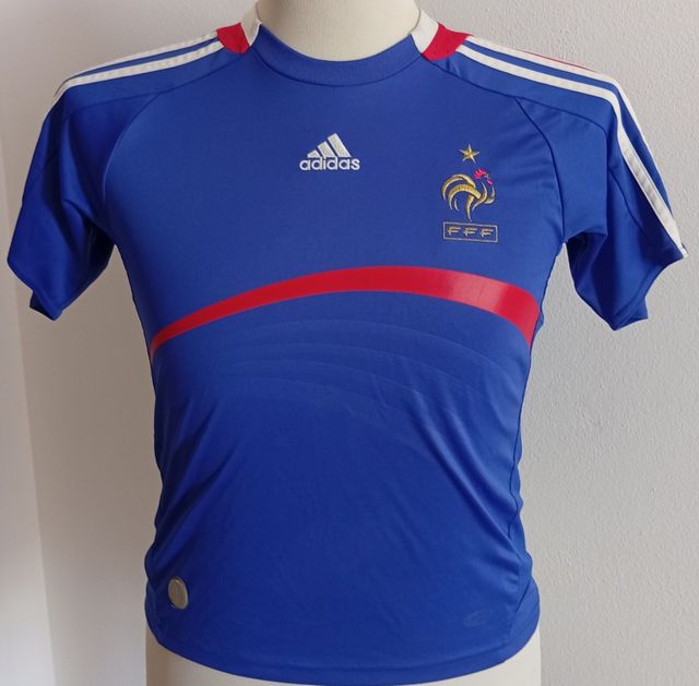 Camisola da seleção de França, de tamanho S.