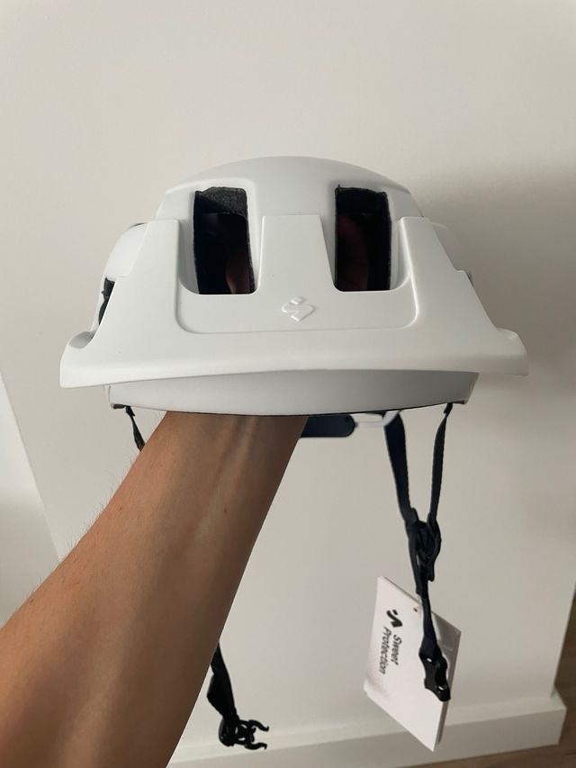 Casco bici Sweet Protection Dissenter, NUEVO. 