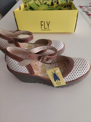 Sandalias cuña FLY London Yupi por estrenar, 38