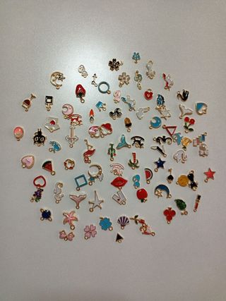 Pack llaveros con charms y anillas adicionales