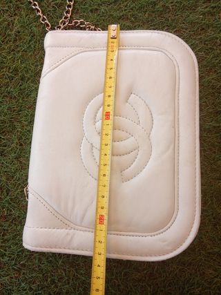 Borsa Chanel in pelle bianca