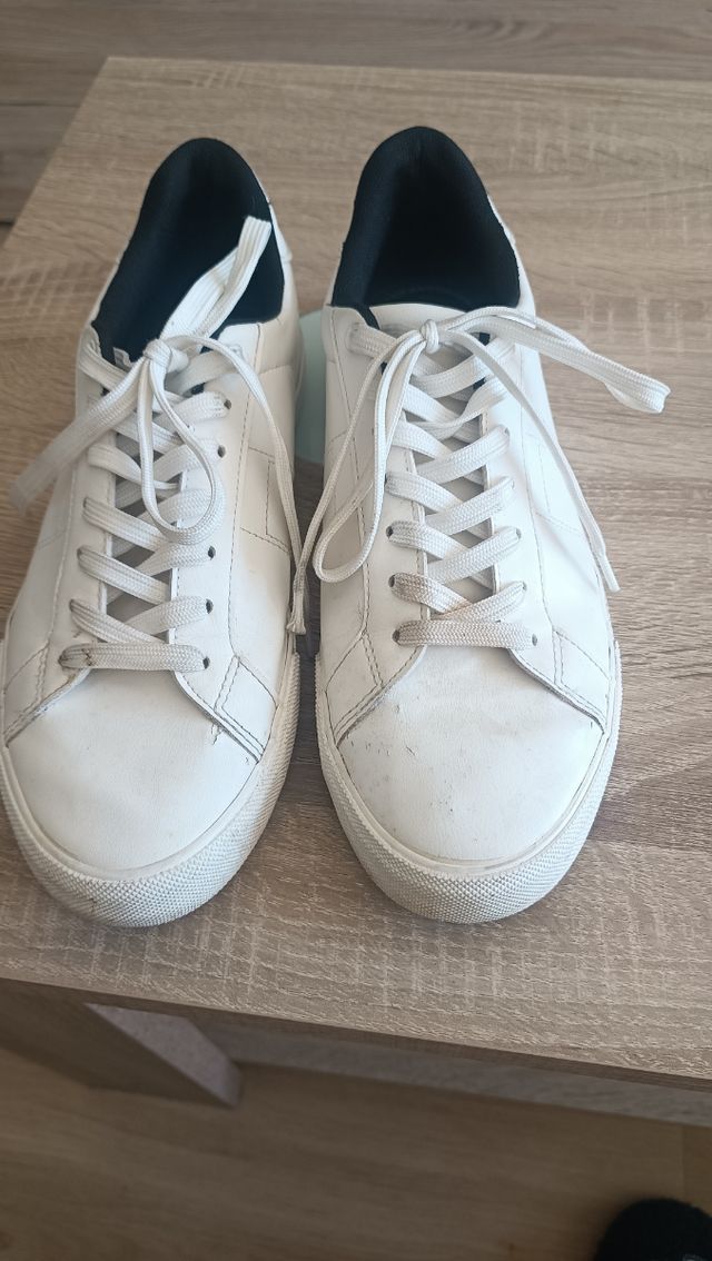 Zapatillas blancas