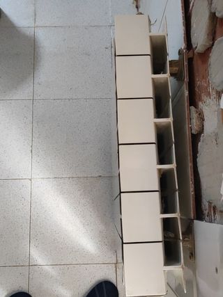 Radiador blanco de metal 6 elementos