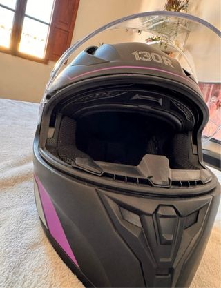 Casco moto 130R negro/morado