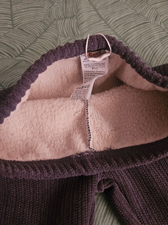 Pantalones bebé con forro polar