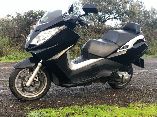 Chasis documentado de Peugeot Satelis 125: