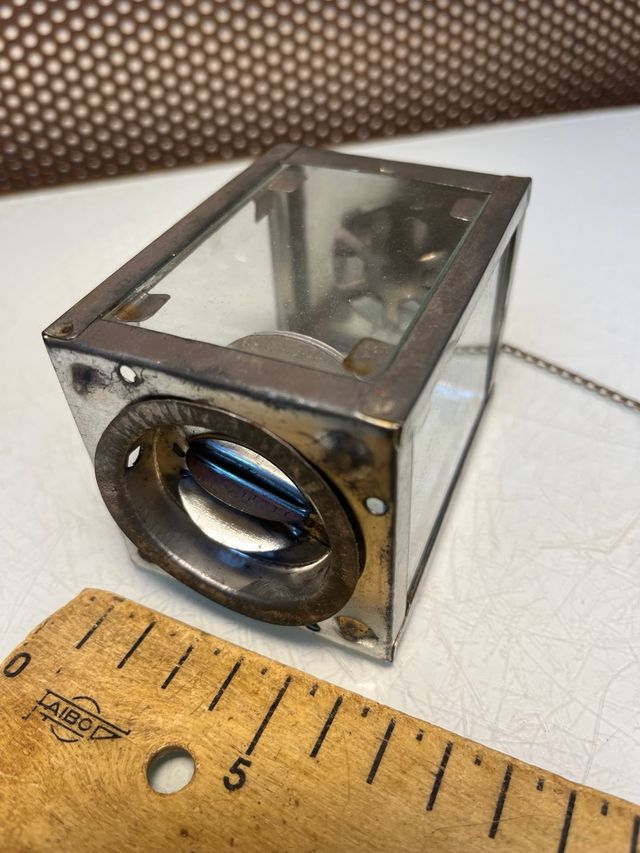 Farol vintage metálico