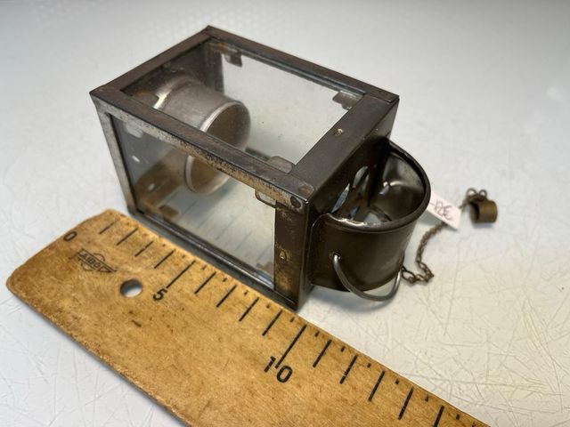 Farol vintage metálico