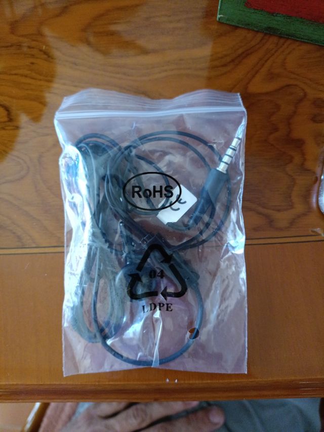 Nokia 1661 negro + auriculares