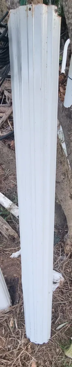 8 Perfiles PVC blancos 12x129'5cm