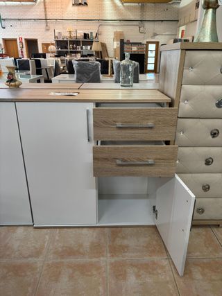 NUEVA!! cómoda con cajones y puertas en CAMBRIA