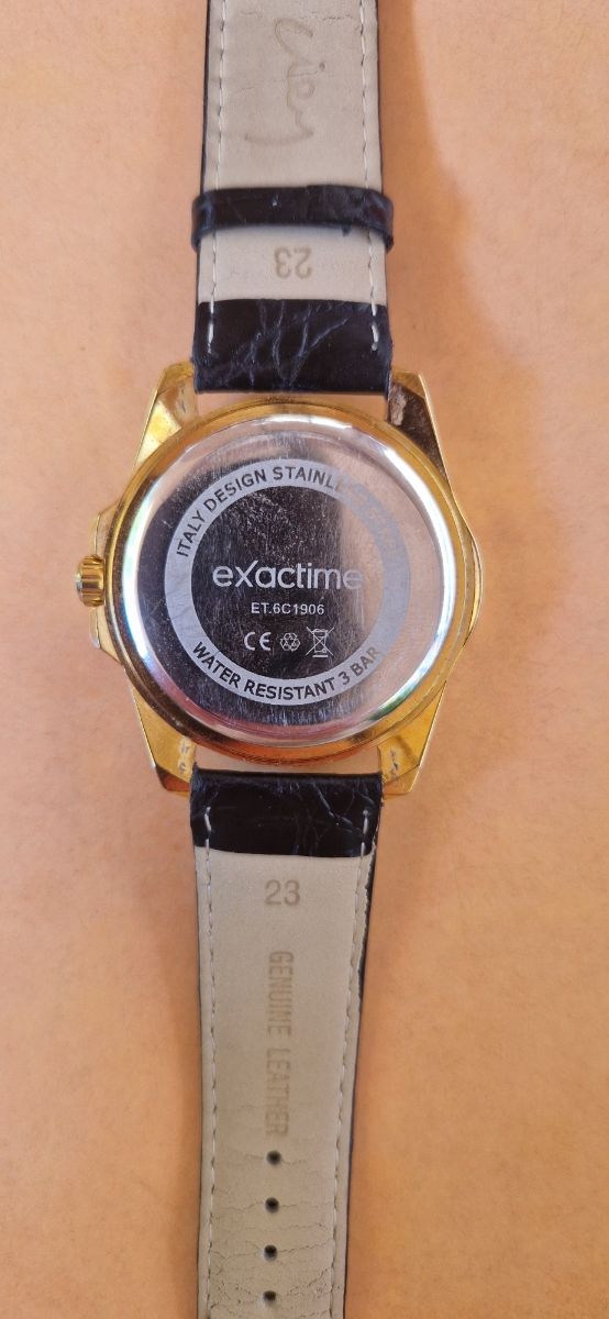 Reloj ExacTime dorado